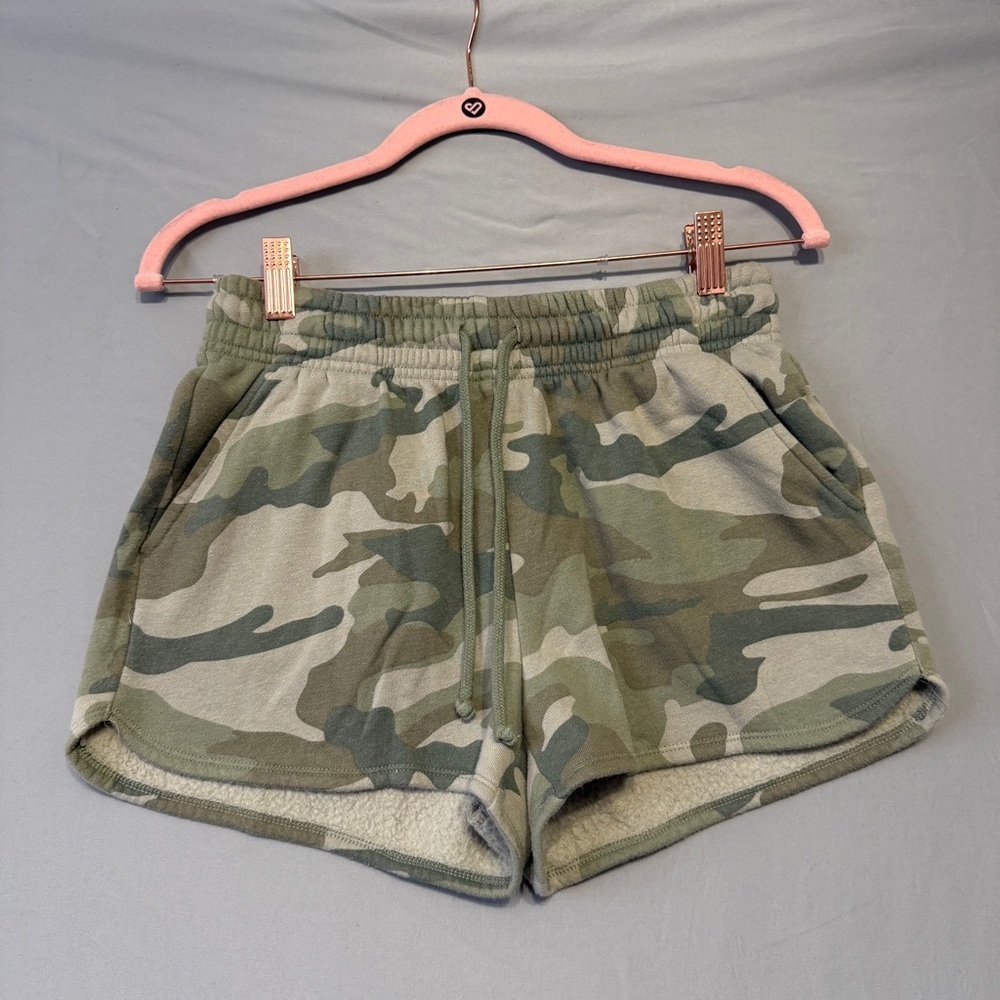 NOBO Womens Camo Shorts Size S Green Soft Comfy Lounge Gym Streetwear Hiking